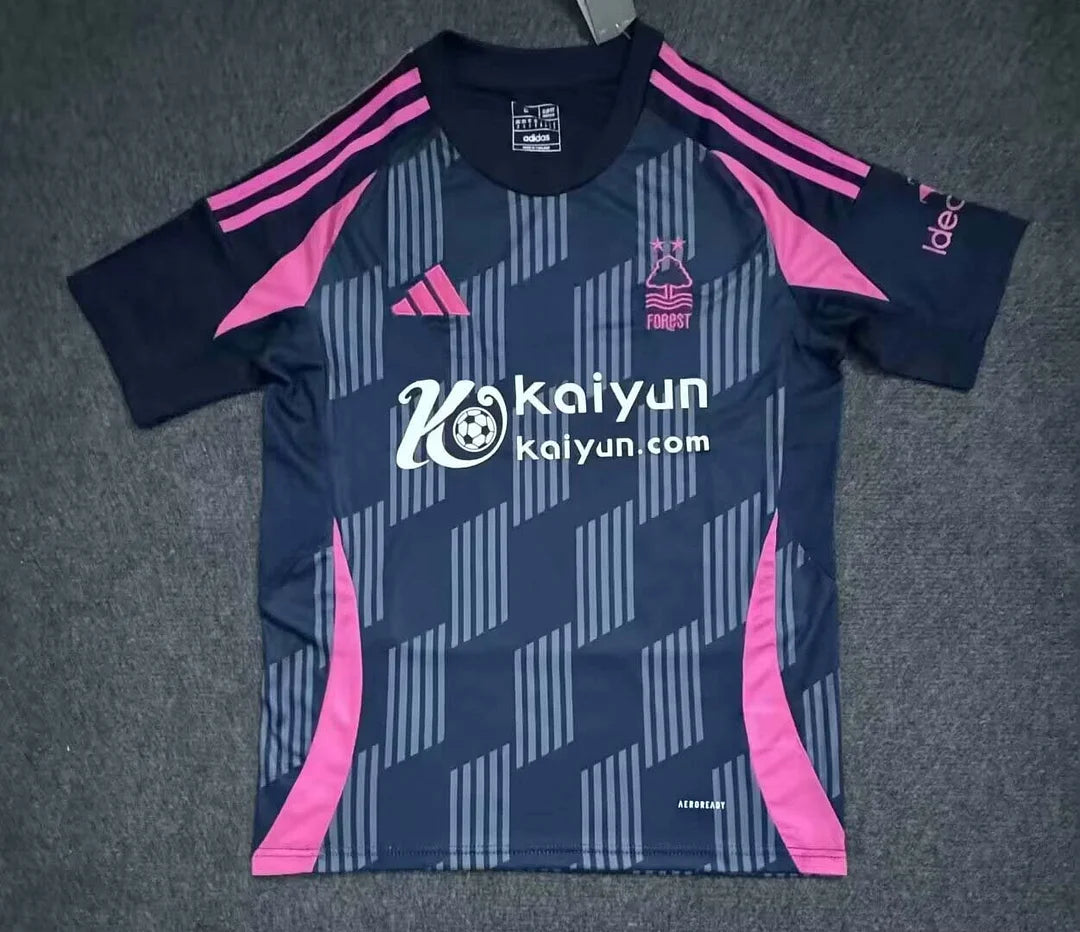 Maglia da calcio da trasferta del Nottingham Forest 2024/2025