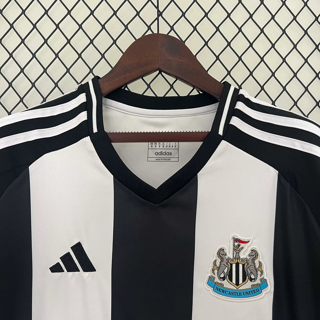 Maglia da calcio casalinga del Newcastle United 2024/2025