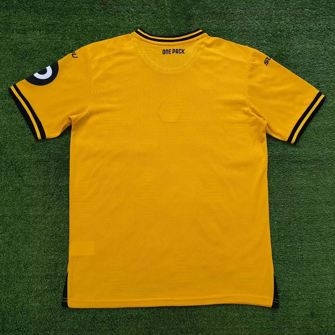 Maglia da calcio casalinga del Wolverhampton Wanderers 2024/2025