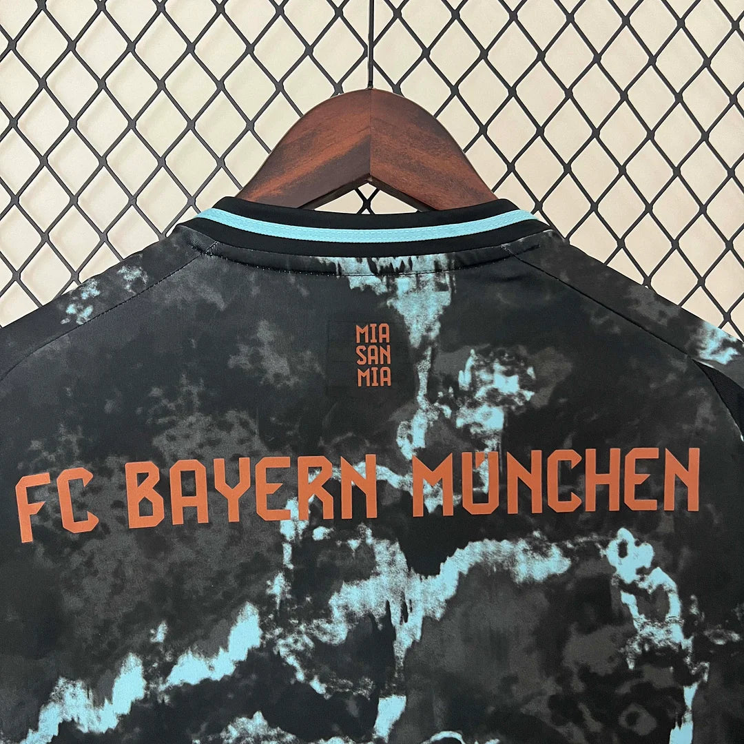 Maglia da calcio da trasferta del Bayern Monaco 2024/2025
