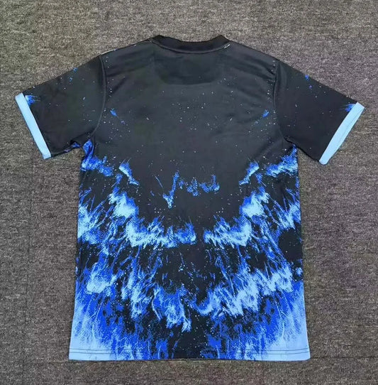 Maglia da calcio nera e blu edizione speciale del Real Madrid 2025/2026