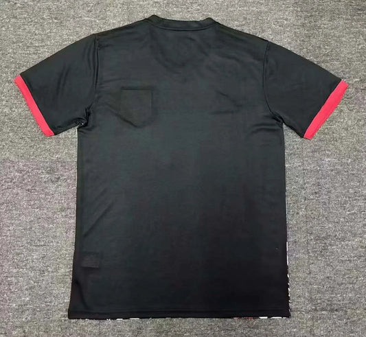 Maglia da calcio del guerriero con spada lunga in edizione speciale Giappone 2025