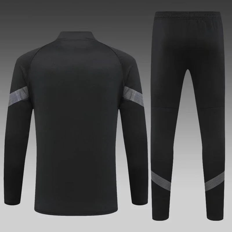 Camiseta de fútbol negra con cremallera completa del AC Milan 2022/2023