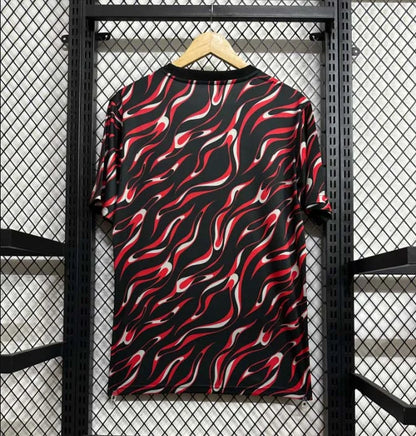 Maglia da calcio rossa e nera edizione speciale Manchester United 2025/2026