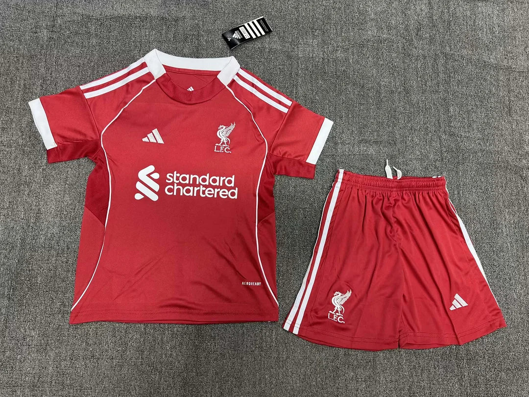 Maglia e pantaloncino da calcio Liverpool Home 2025/2026, per bambini