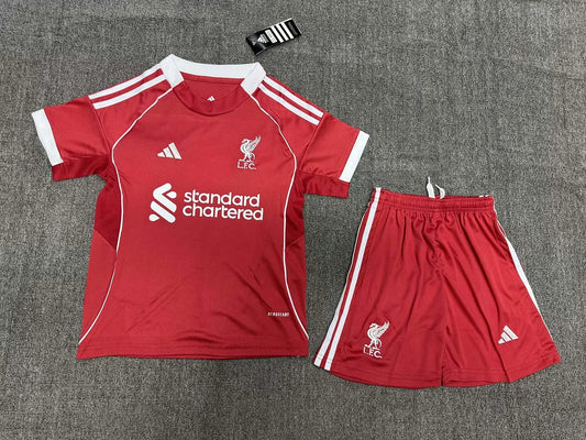 Maglia e pantaloncino da calcio Liverpool Home 2025/2026, per bambini