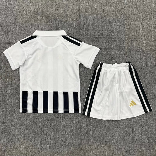 Maglia e pantaloncino da calcio casalinga Juventus 2026/2027, per bambini