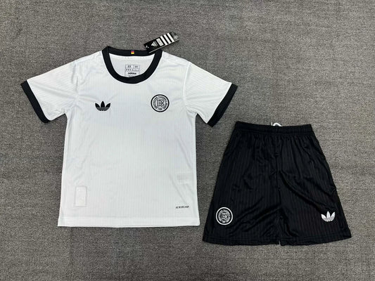 Maglia e pantaloncino da calcio bianca edizione 125° anniversario della Germania 2025, per bambini