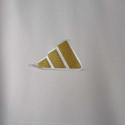 Maglia da calcio bianca per il 125° anniversario dell'Italia 2023