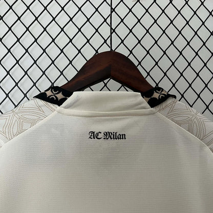 Camiseta de fútbol de edición conjunta del AC Milan 2023/2024