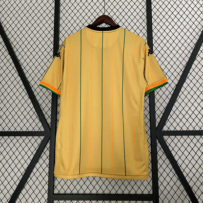 Camiseta de fútbol de entrenamiento amarilla del Venezia 2023/2024