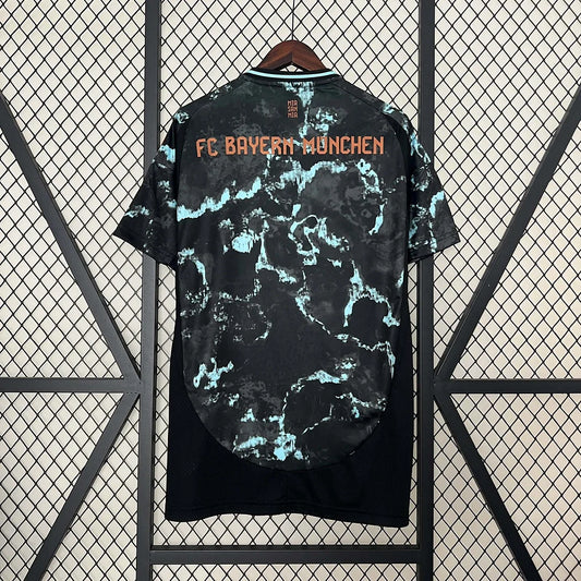 Maglia da calcio da trasferta del Bayern Monaco 2024/2025