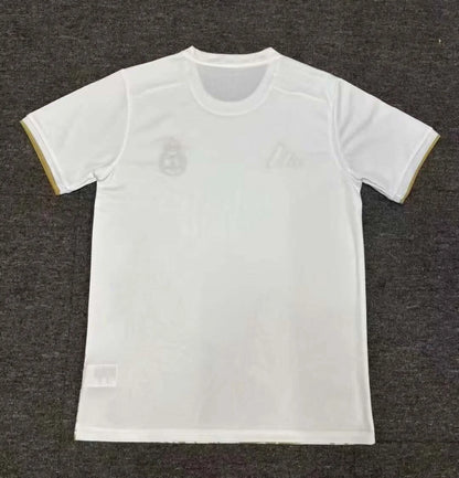 Maglia da calcio dorata edizione speciale del Real Madrid 2025/2026