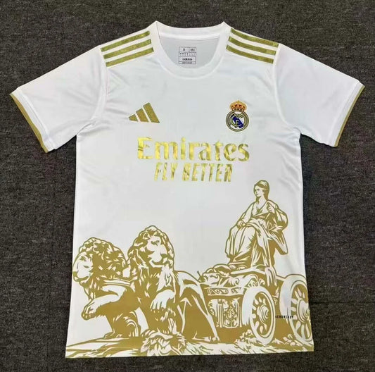 Maglia da calcio dorata edizione speciale del Real Madrid 2025/2026