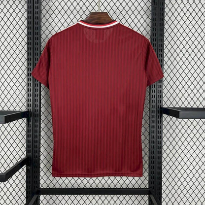 Maglia da calcio rossa edizione speciale del Bayern Monaco 2025/2026