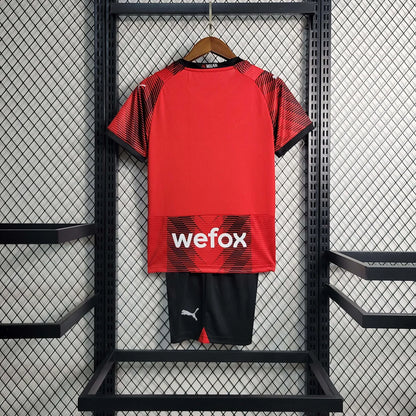 Camiseta de fútbol para niños del AC Milan 2023/2024