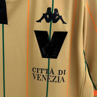 Camiseta de fútbol de entrenamiento amarilla del Venezia 2023/2024