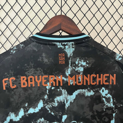Maglia da calcio da trasferta del Bayern Monaco 2024/2025