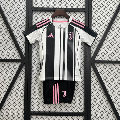 Maglia e pantaloncino da calcio Juventus Home 2025/2026, per bambini