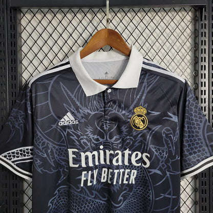 Maglia da calcio nera del Real Madrid con drago cinese 2023/2024