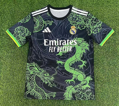 Maglia da calcio verde edizione speciale del Real Madrid 2025/2026